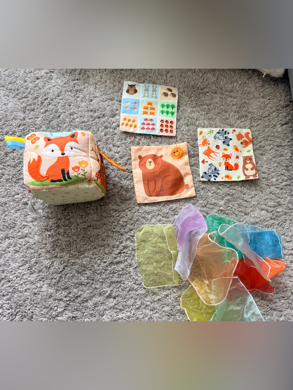 Plush Activity Cube with Multicolor Scarves & Animal Cloth Books - Kids Toys